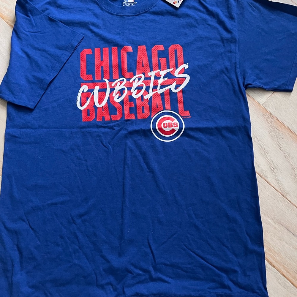 New Chicago cubs Tshirt